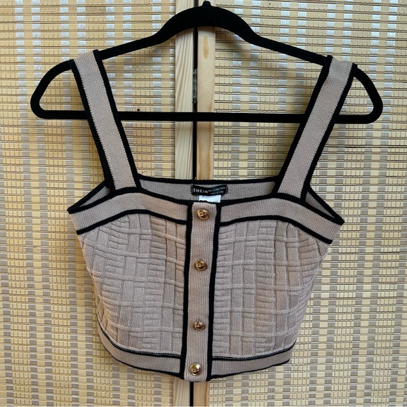 **NWOT SIZE L** Contrast Trim Button Detail Crop Knit Top (Chanel lookalike) - Picture 3 of 5